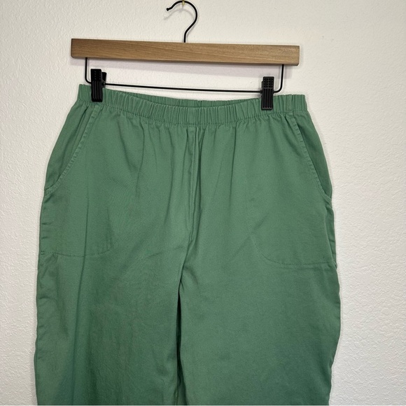 Denim and Company Green Pants with Elastic Waist Size Large Petite - Picture 2 of 5